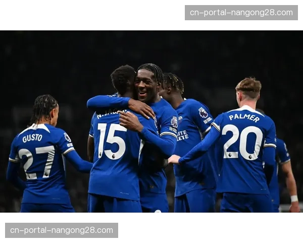 警方通报：逮捕三名在英超比赛中涉嫌种族歧视的球迷